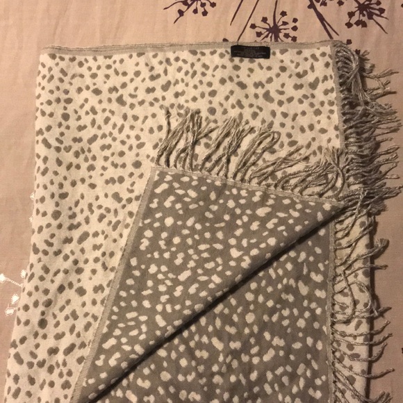 Winter Scarf from The Limited - Picture 1 of 3